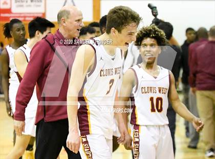 Thumbnail 2 in Clovis West vs. Weston Ranch (Modesto Christian Holiday Classic) photogallery.