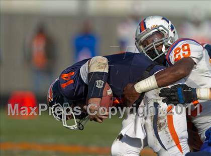 Thumbnail 2 in East St. Louis vs. Oswego (IHSA Playoffs) photogallery.