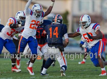 Thumbnail 3 in East St. Louis vs. Oswego (IHSA Playoffs) photogallery.