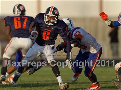 Thumbnail 2 in East St. Louis vs. Oswego (IHSA Playoffs) photogallery.