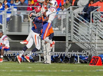 Thumbnail 3 in East St. Louis vs. Oswego (IHSA Playoffs) photogallery.