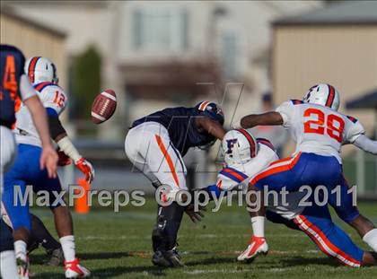 Thumbnail 2 in East St. Louis vs. Oswego (IHSA Playoffs) photogallery.