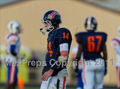 Thumbnail 1 in East St. Louis vs. Oswego (IHSA Playoffs) photogallery.