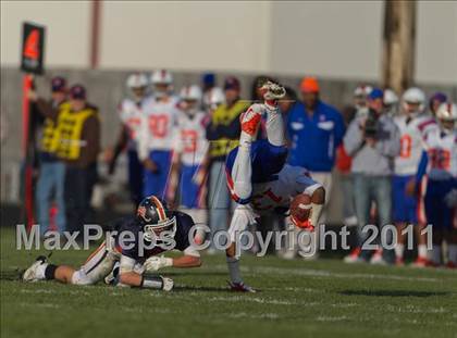 Thumbnail 1 in East St. Louis vs. Oswego (IHSA Playoffs) photogallery.