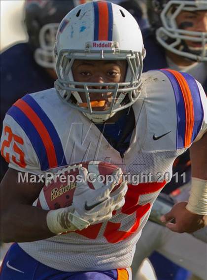 Thumbnail 3 in East St. Louis vs. Oswego (IHSA Playoffs) photogallery.