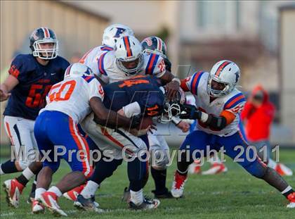 Thumbnail 1 in East St. Louis vs. Oswego (IHSA Playoffs) photogallery.