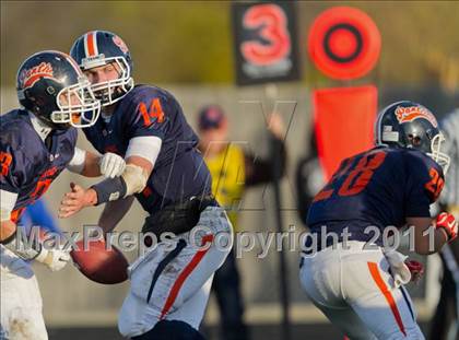 Thumbnail 3 in East St. Louis vs. Oswego (IHSA Playoffs) photogallery.