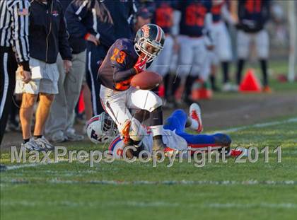 Thumbnail 2 in East St. Louis vs. Oswego (IHSA Playoffs) photogallery.