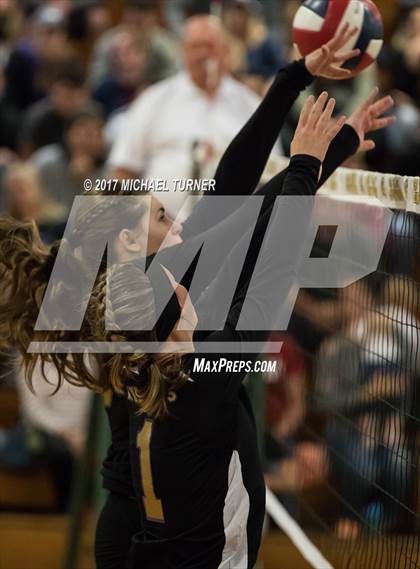 Thumbnail 3 in Willows vs. West Valley (NSCIF D4 Final) photogallery.