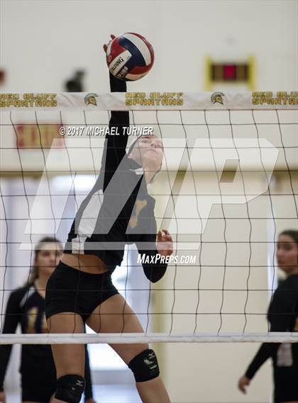 Thumbnail 2 in Willows vs. West Valley (NSCIF D4 Final) photogallery.