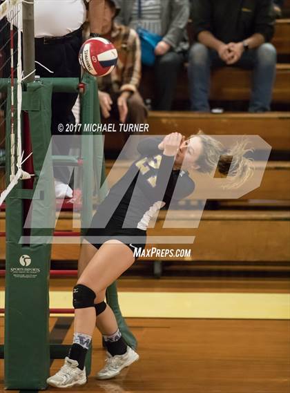 Thumbnail 3 in Willows vs. West Valley (NSCIF D4 Final) photogallery.
