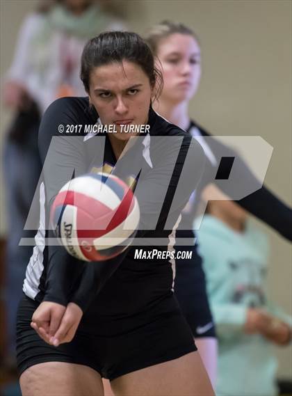 Thumbnail 1 in Willows vs. West Valley (NSCIF D4 Final) photogallery.
