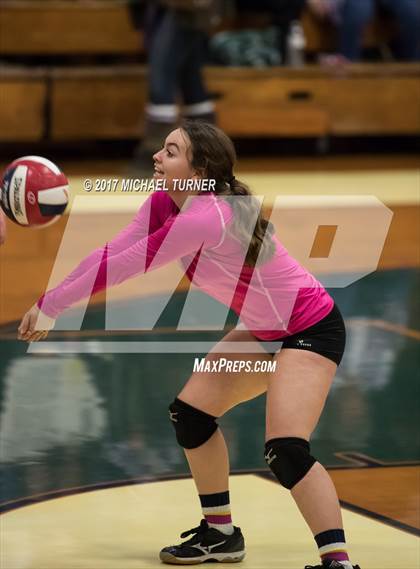 Thumbnail 2 in Willows vs. West Valley (NSCIF D4 Final) photogallery.