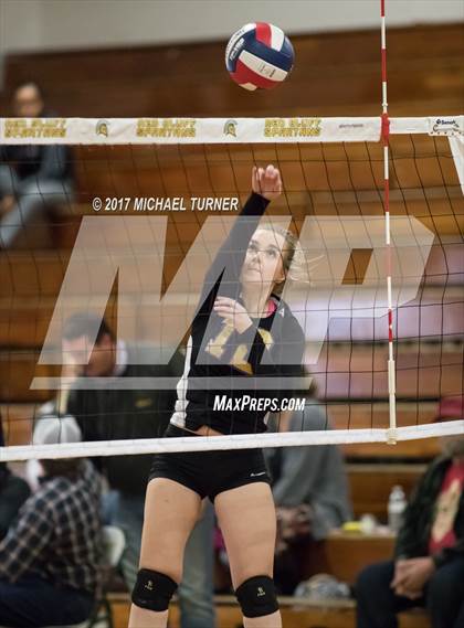 Thumbnail 3 in Willows vs. West Valley (NSCIF D4 Final) photogallery.