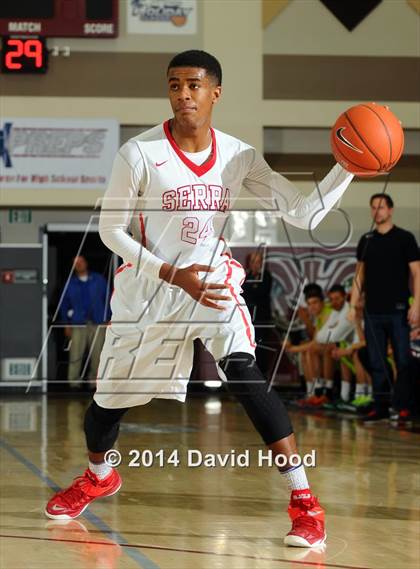 Thumbnail 2 in Serra vs. Urspring (Ulm, Germany) (MaxPreps Holiday Classic) photogallery.