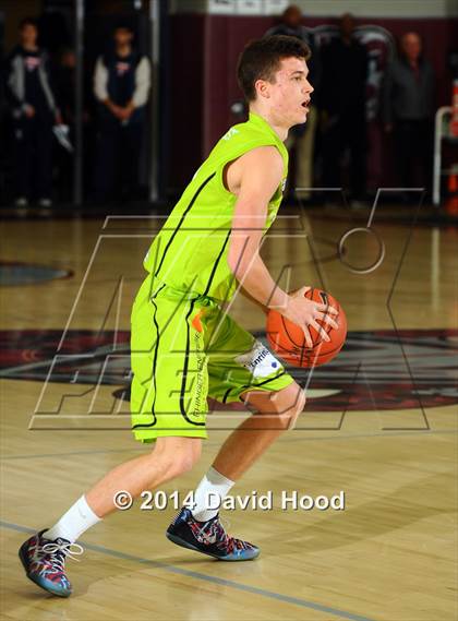 Thumbnail 3 in Serra vs. Urspring (Ulm, Germany) (MaxPreps Holiday Classic) photogallery.