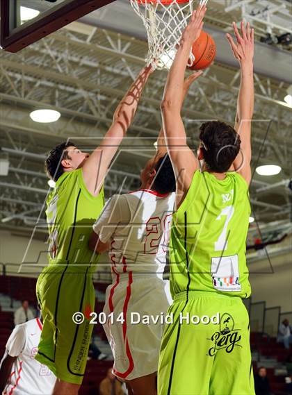 Thumbnail 1 in Serra vs. Urspring (Ulm, Germany) (MaxPreps Holiday Classic) photogallery.