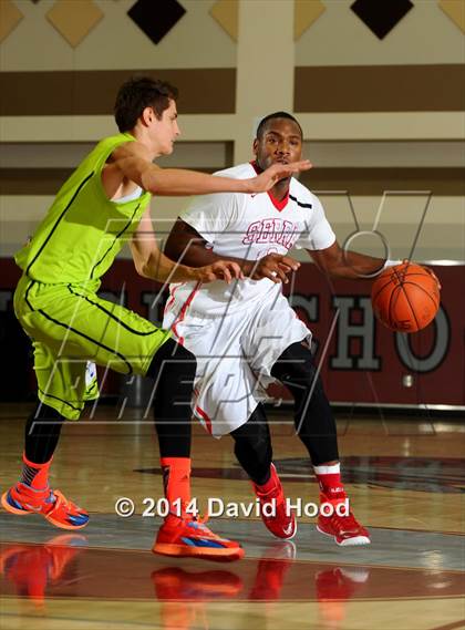 Thumbnail 3 in Serra vs. Urspring (Ulm, Germany) (MaxPreps Holiday Classic) photogallery.