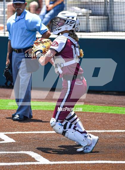 Thumbnail 1 in Franklin vs East Bernard (UIL 3A Region III Semifinal) Game 2 photogallery.