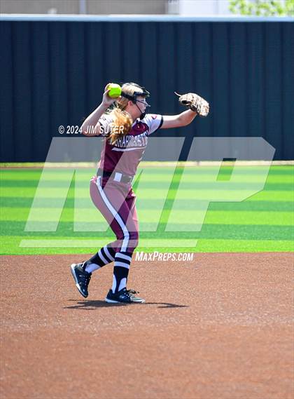 Thumbnail 1 in Franklin vs East Bernard (UIL 3A Region III Semifinal) Game 2 photogallery.