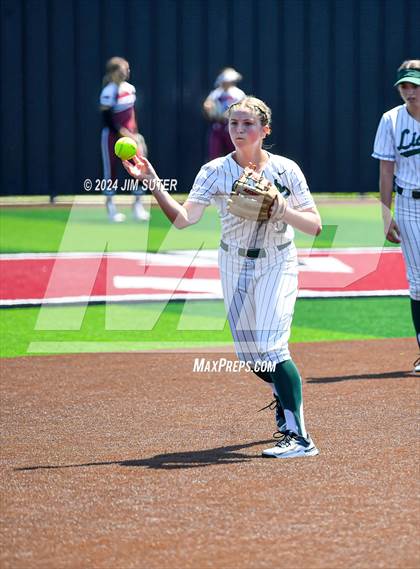 Thumbnail 2 in Franklin vs East Bernard (UIL 3A Region III Semifinal) Game 2 photogallery.