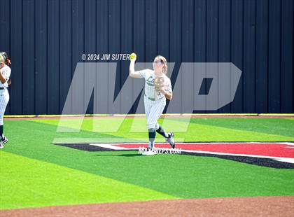 Thumbnail 3 in Franklin vs East Bernard (UIL 3A Region III Semifinal) Game 2 photogallery.