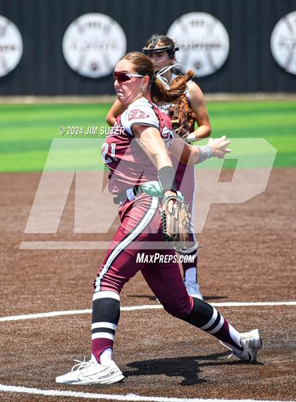 Thumbnail 3 in Franklin vs East Bernard (UIL 3A Region III Semifinal) Game 2 photogallery.