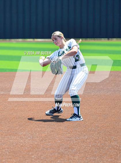 Thumbnail 1 in Franklin vs East Bernard (UIL 3A Region III Semifinal) Game 2 photogallery.