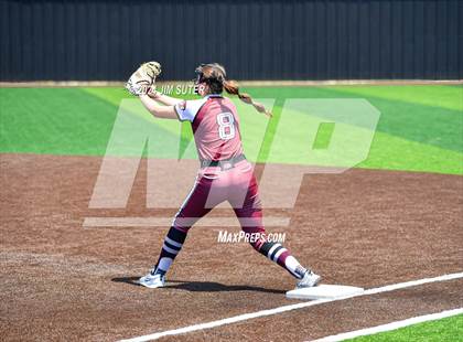 Thumbnail 3 in Franklin vs East Bernard (UIL 3A Region III Semifinal) Game 2 photogallery.