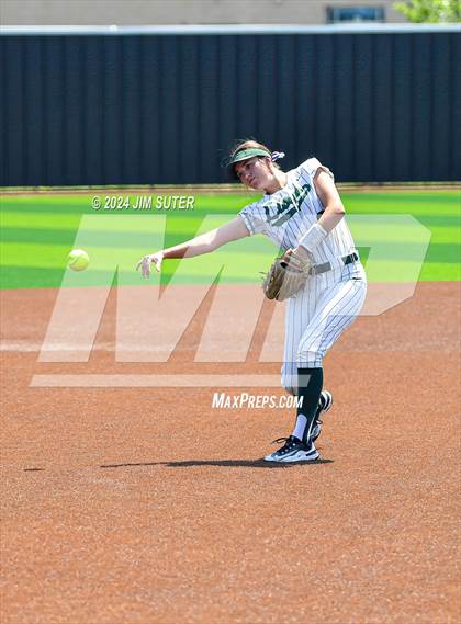 Thumbnail 3 in Franklin vs East Bernard (UIL 3A Region III Semifinal) Game 2 photogallery.
