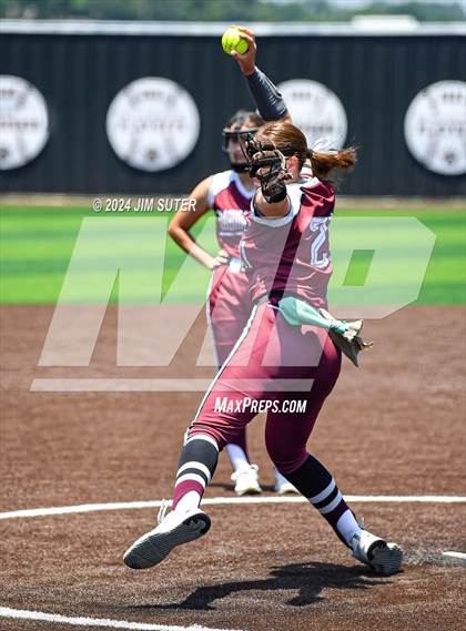 Thumbnail 2 in Franklin vs East Bernard (UIL 3A Region III Semifinal) Game 2 photogallery.