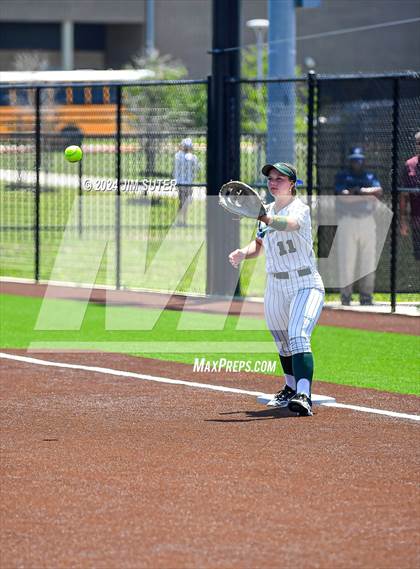 Thumbnail 1 in Franklin vs East Bernard (UIL 3A Region III Semifinal) Game 2 photogallery.