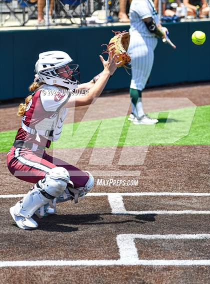 Thumbnail 3 in Franklin vs East Bernard (UIL 3A Region III Semifinal) Game 2 photogallery.