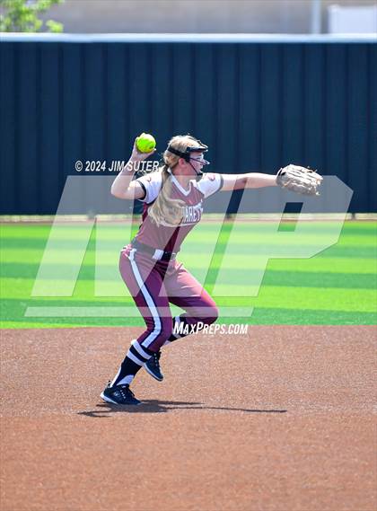 Thumbnail 1 in Franklin vs East Bernard (UIL 3A Region III Semifinal) Game 2 photogallery.