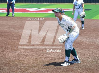 Thumbnail 3 in Franklin vs East Bernard (UIL 3A Region III Semifinal) Game 2 photogallery.