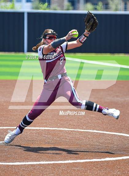 Thumbnail 1 in Franklin vs East Bernard (UIL 3A Region III Semifinal) Game 2 photogallery.