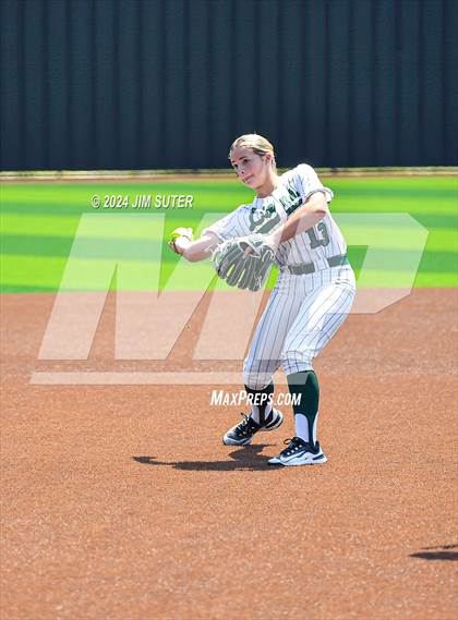 Thumbnail 1 in Franklin vs East Bernard (UIL 3A Region III Semifinal) Game 2 photogallery.