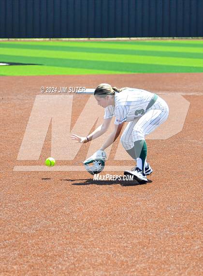 Thumbnail 2 in Franklin vs East Bernard (UIL 3A Region III Semifinal) Game 2 photogallery.