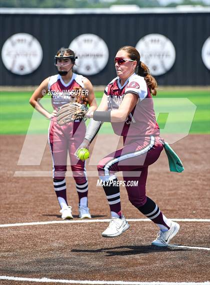 Thumbnail 3 in Franklin vs East Bernard (UIL 3A Region III Semifinal) Game 2 photogallery.