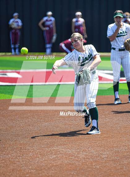 Thumbnail 3 in Franklin vs East Bernard (UIL 3A Region III Semifinal) Game 2 photogallery.