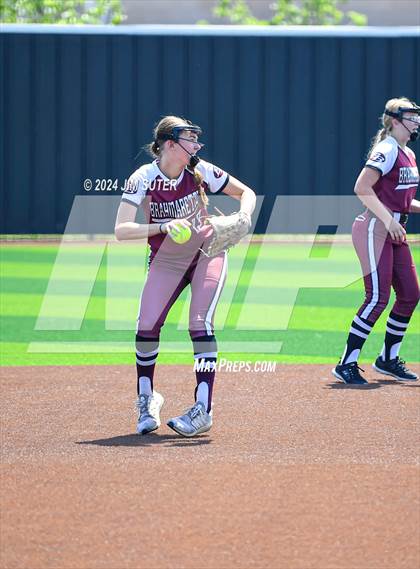 Thumbnail 3 in Franklin vs East Bernard (UIL 3A Region III Semifinal) Game 2 photogallery.