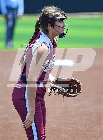 Thumbnail 2 in Franklin vs East Bernard (UIL 3A Region III Semifinal) Game 2 photogallery.