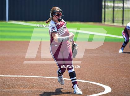Thumbnail 2 in Franklin vs East Bernard (UIL 3A Region III Semifinal) Game 2 photogallery.