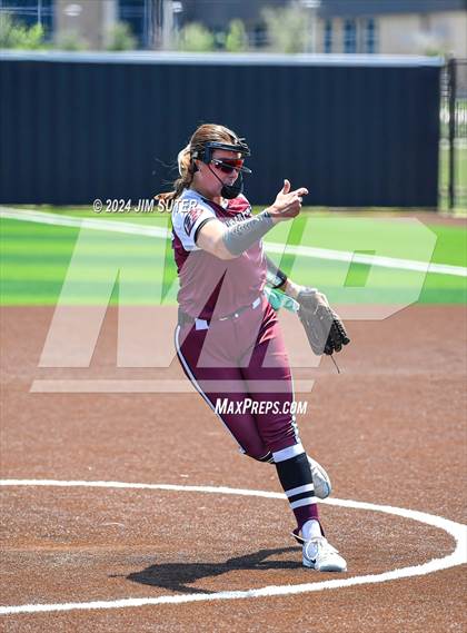 Thumbnail 1 in Franklin vs East Bernard (UIL 3A Region III Semifinal) Game 2 photogallery.