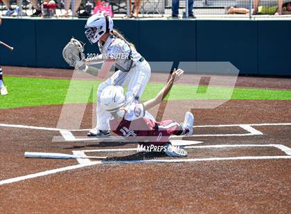 Thumbnail 3 in Franklin vs East Bernard (UIL 3A Region III Semifinal) Game 2 photogallery.