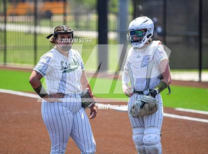 Thumbnail 2 in Franklin vs East Bernard (UIL 3A Region III Semifinal) Game 2 photogallery.