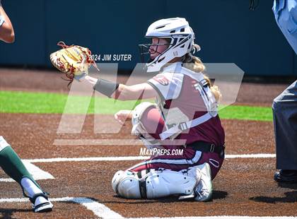 Thumbnail 2 in Franklin vs East Bernard (UIL 3A Region III Semifinal) Game 2 photogallery.
