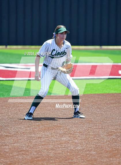 Thumbnail 1 in Franklin vs East Bernard (UIL 3A Region III Semifinal) Game 2 photogallery.