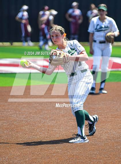 Thumbnail 2 in Franklin vs East Bernard (UIL 3A Region III Semifinal) Game 2 photogallery.
