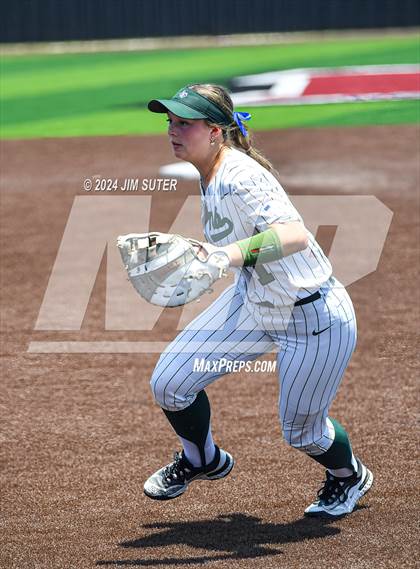 Thumbnail 1 in Franklin vs East Bernard (UIL 3A Region III Semifinal) Game 2 photogallery.